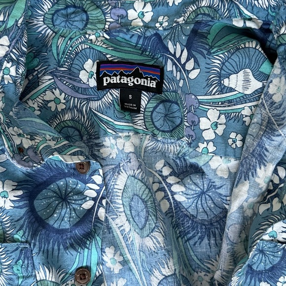 Patagonia Floral Button Down Shirt - Picture 2 of 3